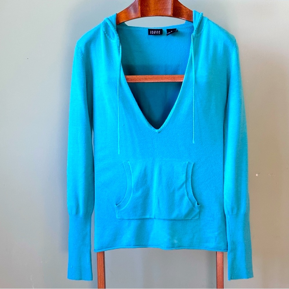 Women’s teal shirt